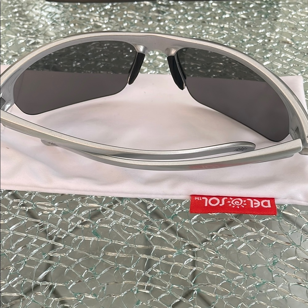 Bose Silver Sunglasses with Dark Lenses